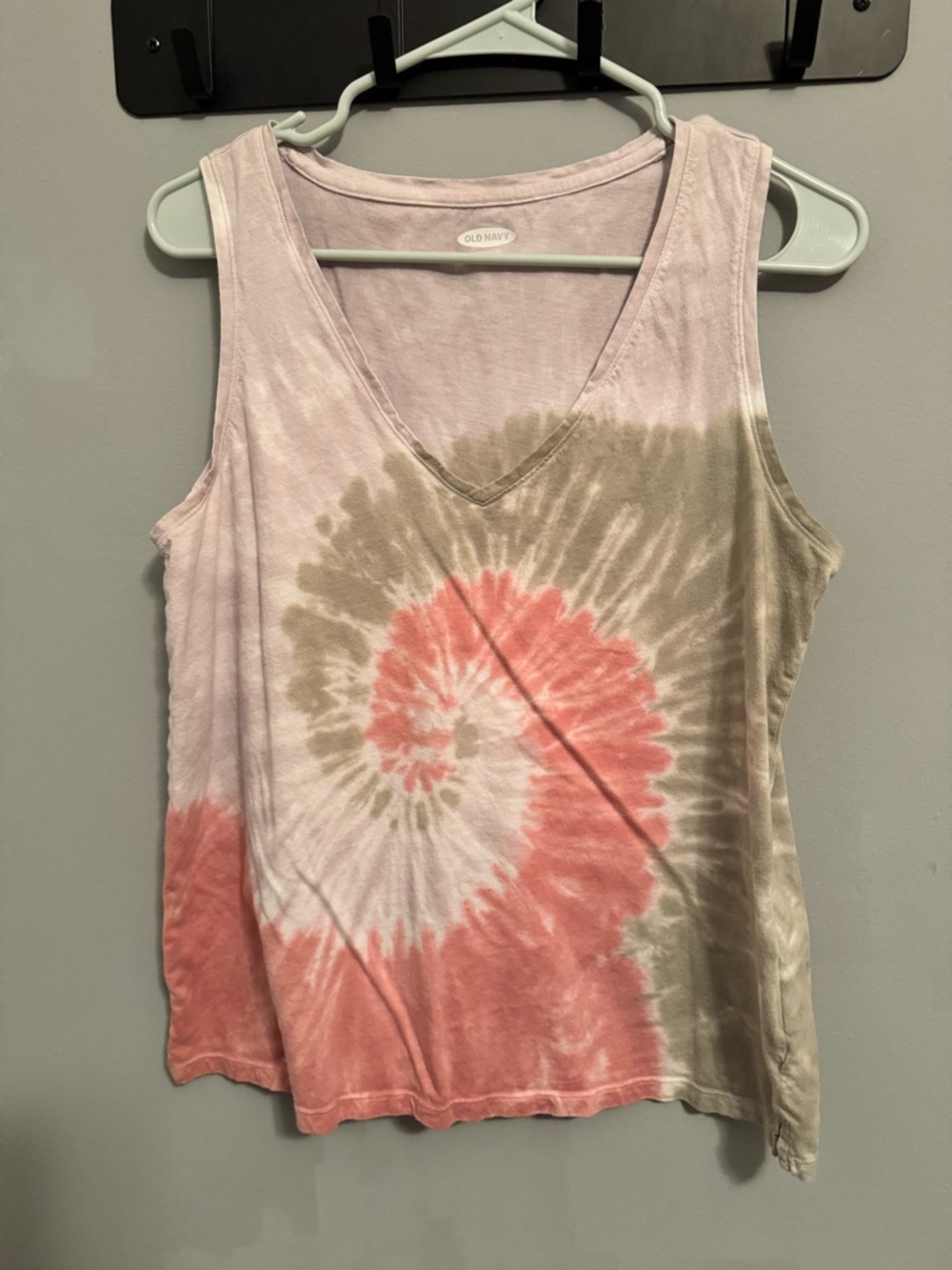 Old Navy Pink Green Tie Dye V-Neck Tank Top Boho Size Medium